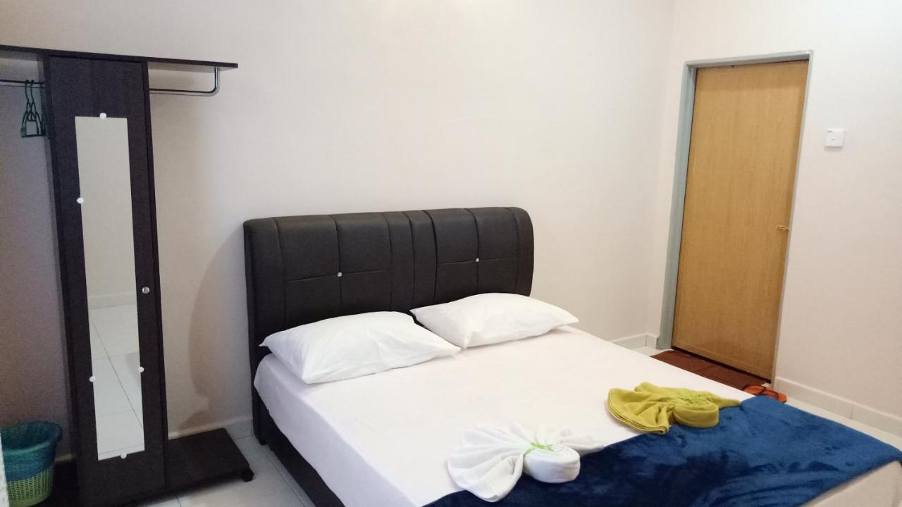 Idul Sunrise View Hotel Пантай Ченанг Екстериор снимка